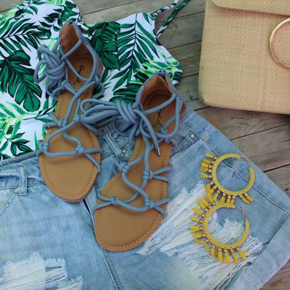 🚨ONSALE//The Ella Rose/ Light Blue Lace up Sandal - Picture 3 of 8